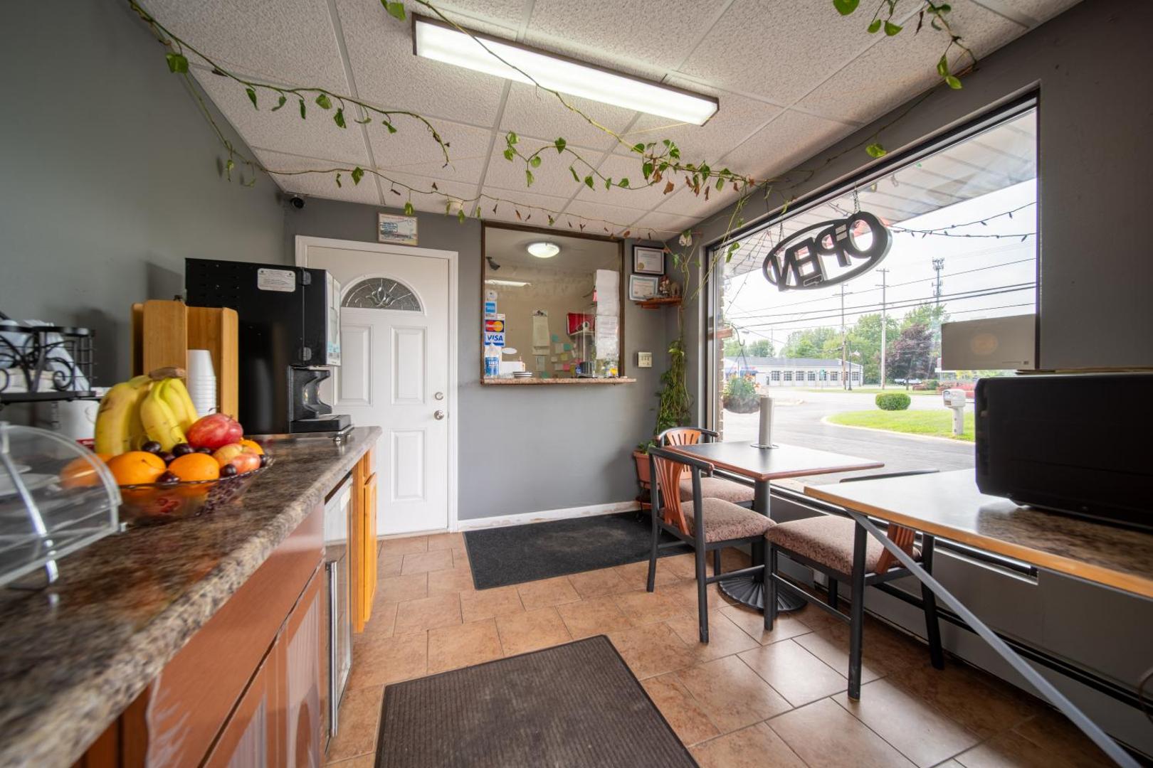 Sleep Ees Inn Saginaw