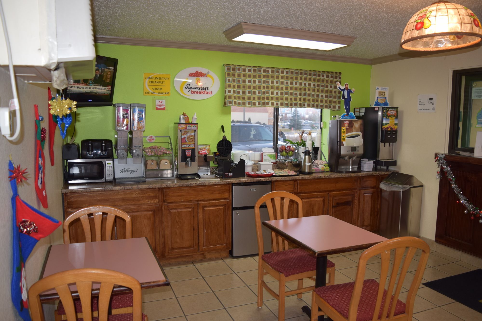 Super 8 by Wyndham Saginaw