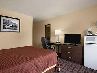 Super 8 by Wyndham Saginaw