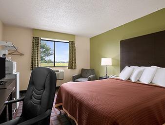 Super 8 by Wyndham Saginaw