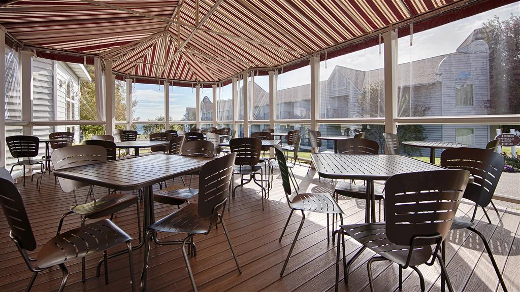 Best Western Harbour Pointe Lakefront