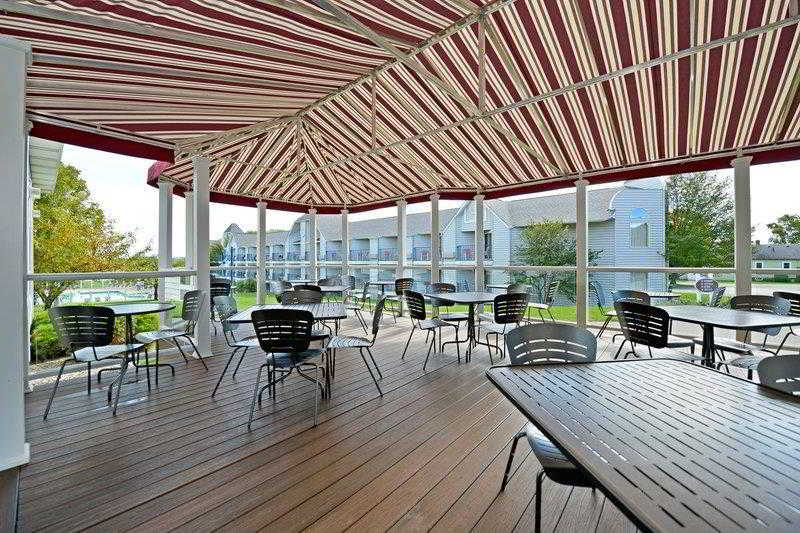 Best Western Harbour Pointe Lakefront