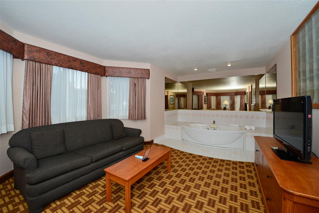 Best Western Harbour Pointe Lakefront