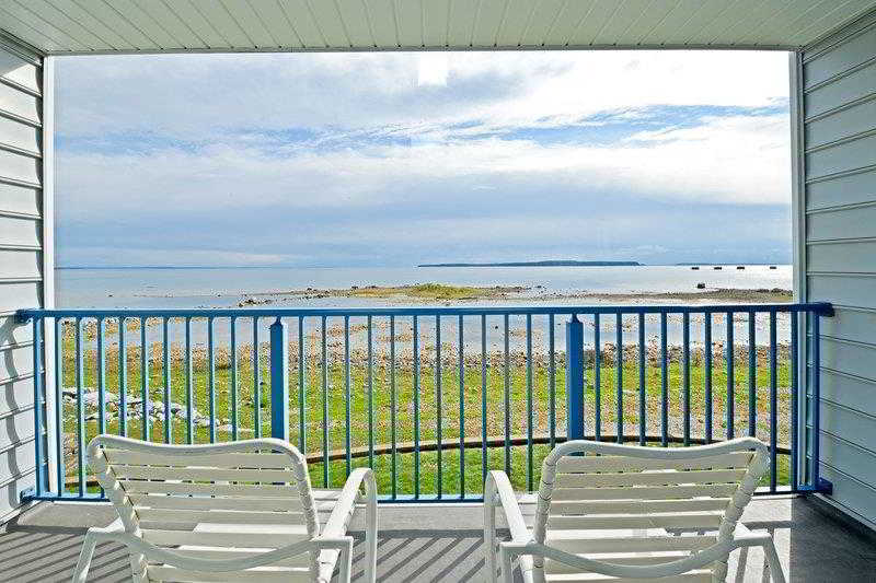 Best Western Harbour Pointe Lakefront