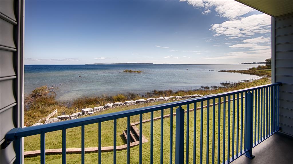 Best Western Harbour Pointe Lakefront