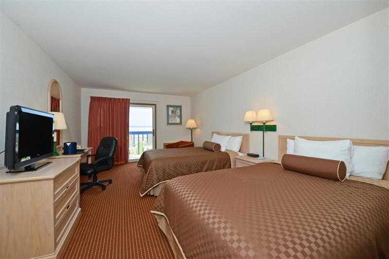 Best Western Harbour Pointe Lakefront