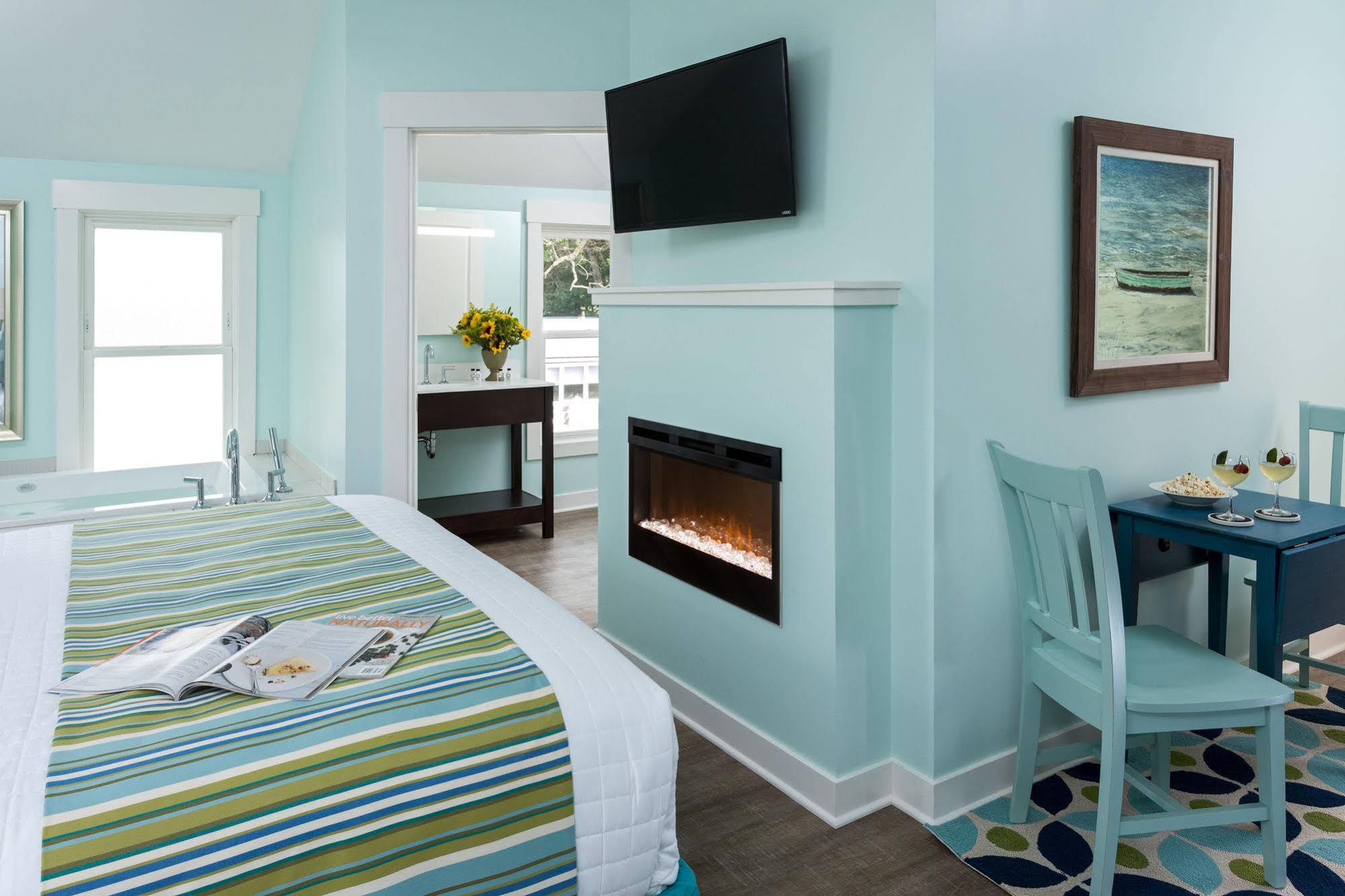 The Hotel Saugatuck