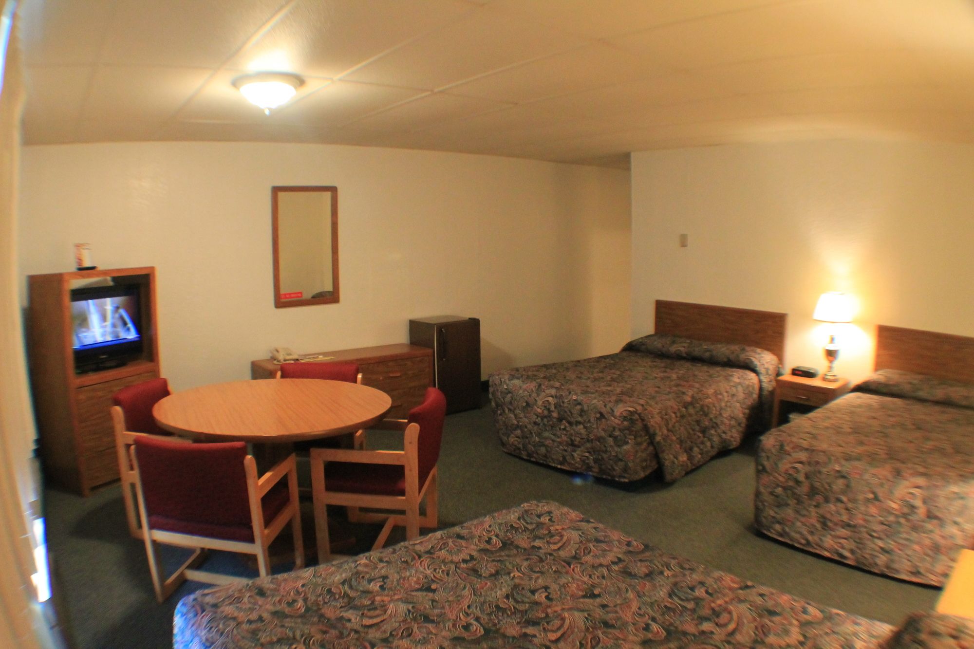 Budget Host Crestview Inn