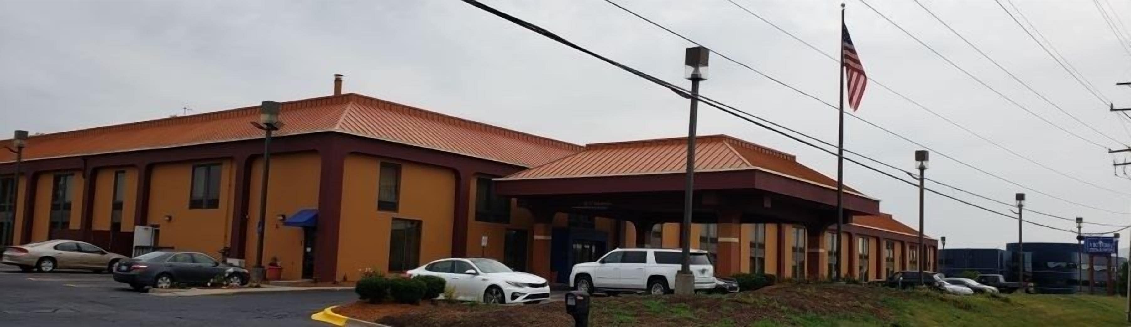 Baymont Inn and Suites Southfield/Detroit
