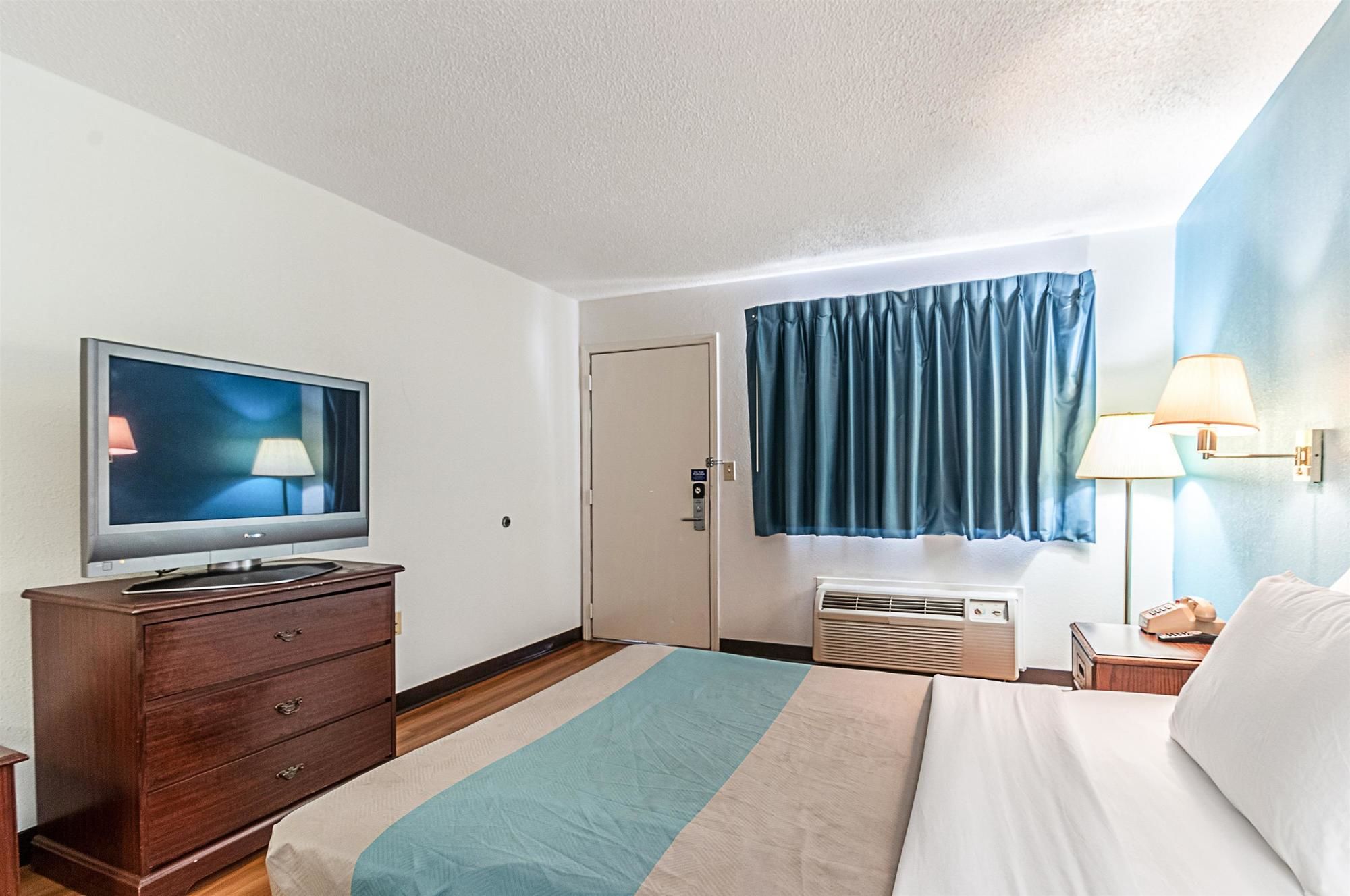 Motel 6 Detroit Southgate