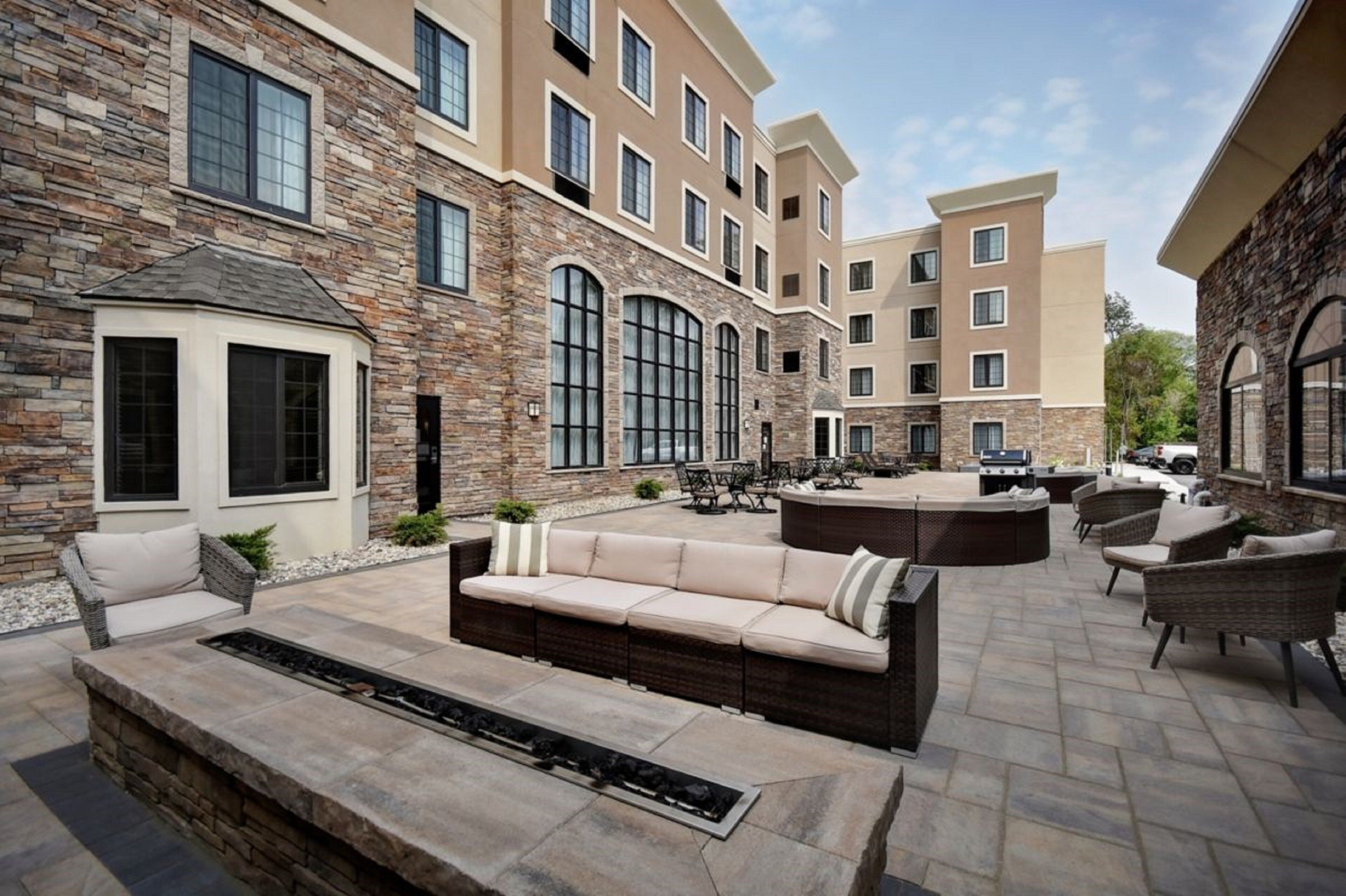 Staybridge Suites Southgate – Detroit Area