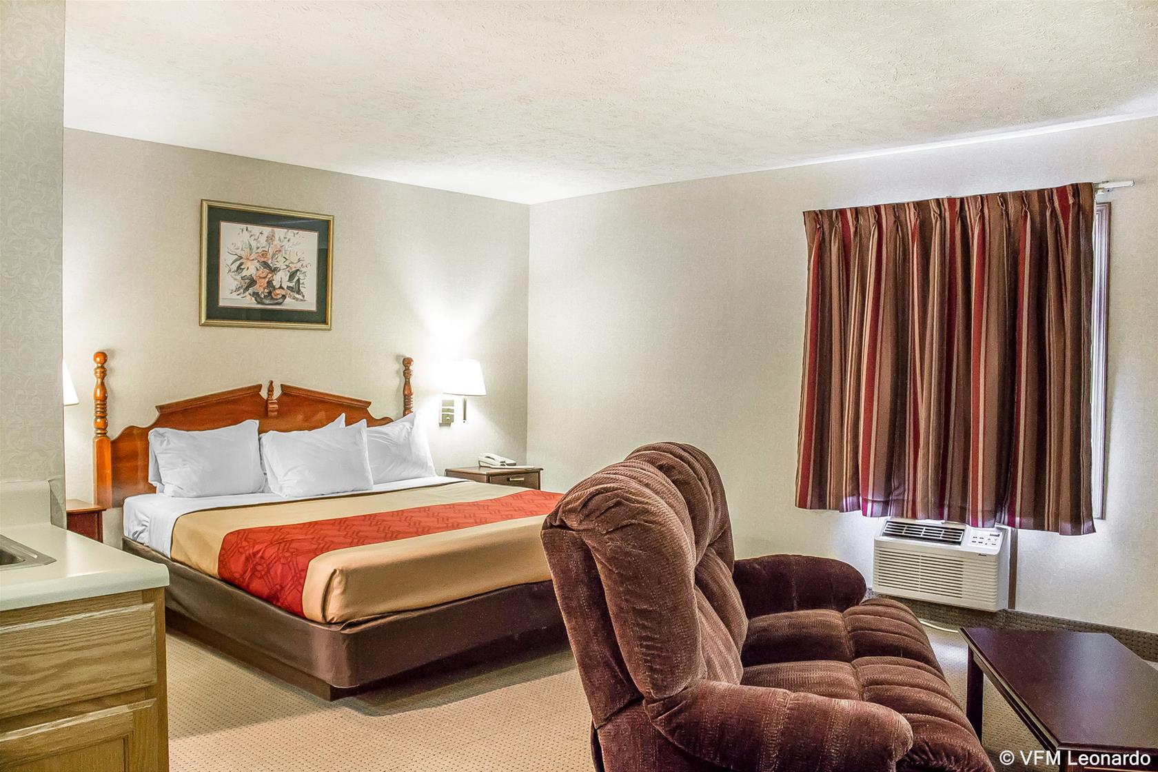 Econo Lodge Traverse City