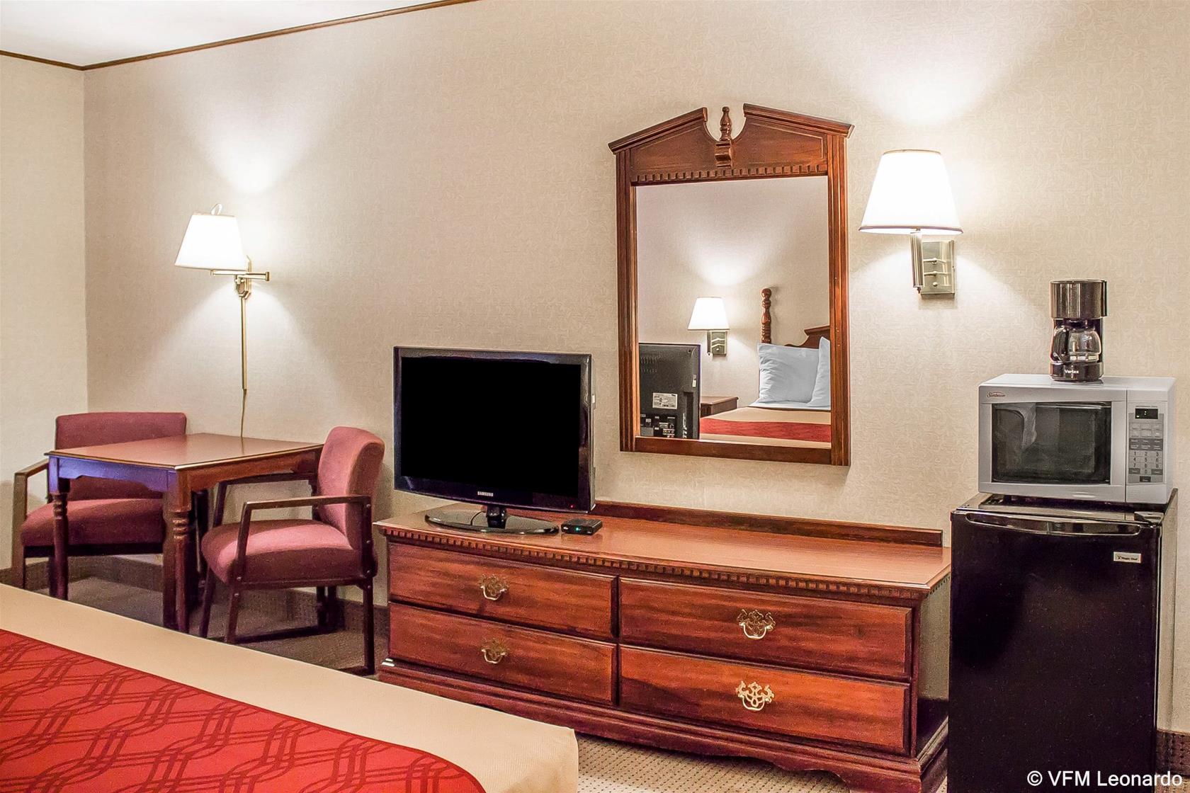 Econo Lodge Traverse City