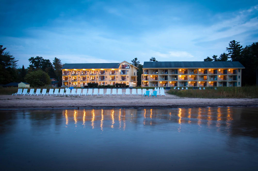 Pointes North Beachfront Resort Hotel