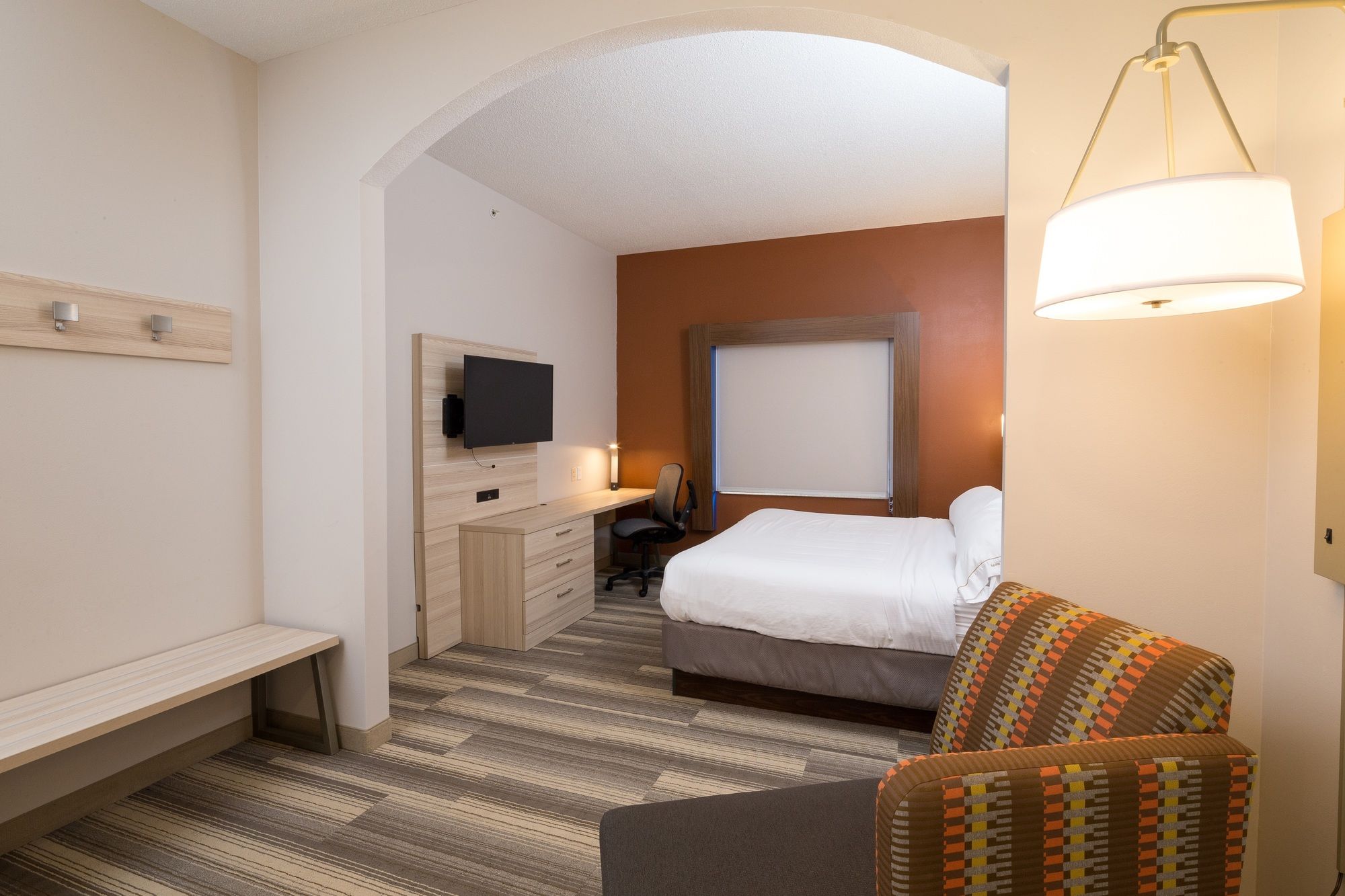 Holiday Inn Express Hotel & Suites Detroit - Utica