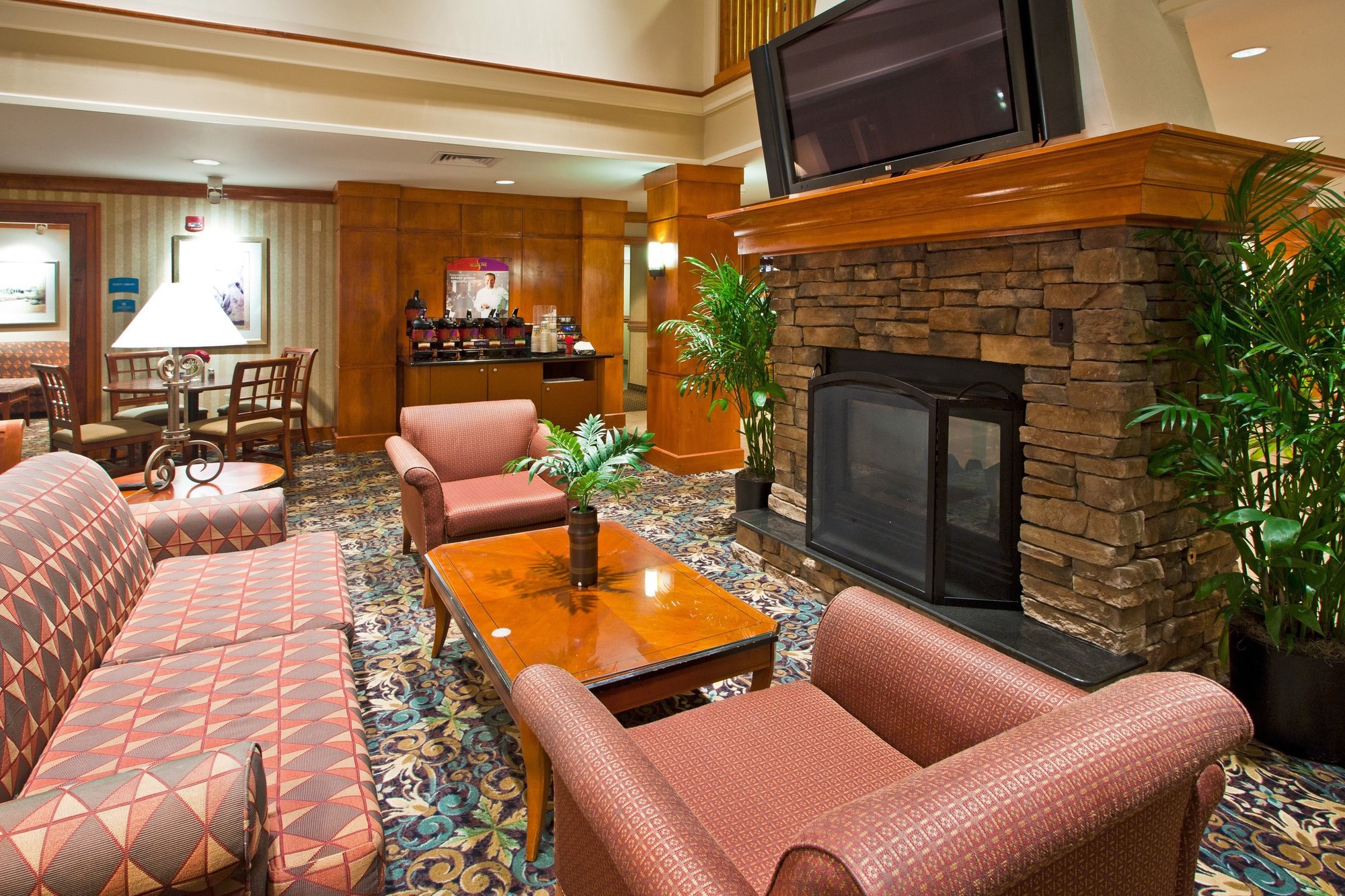 Staybridge Suites Detroit - Utica