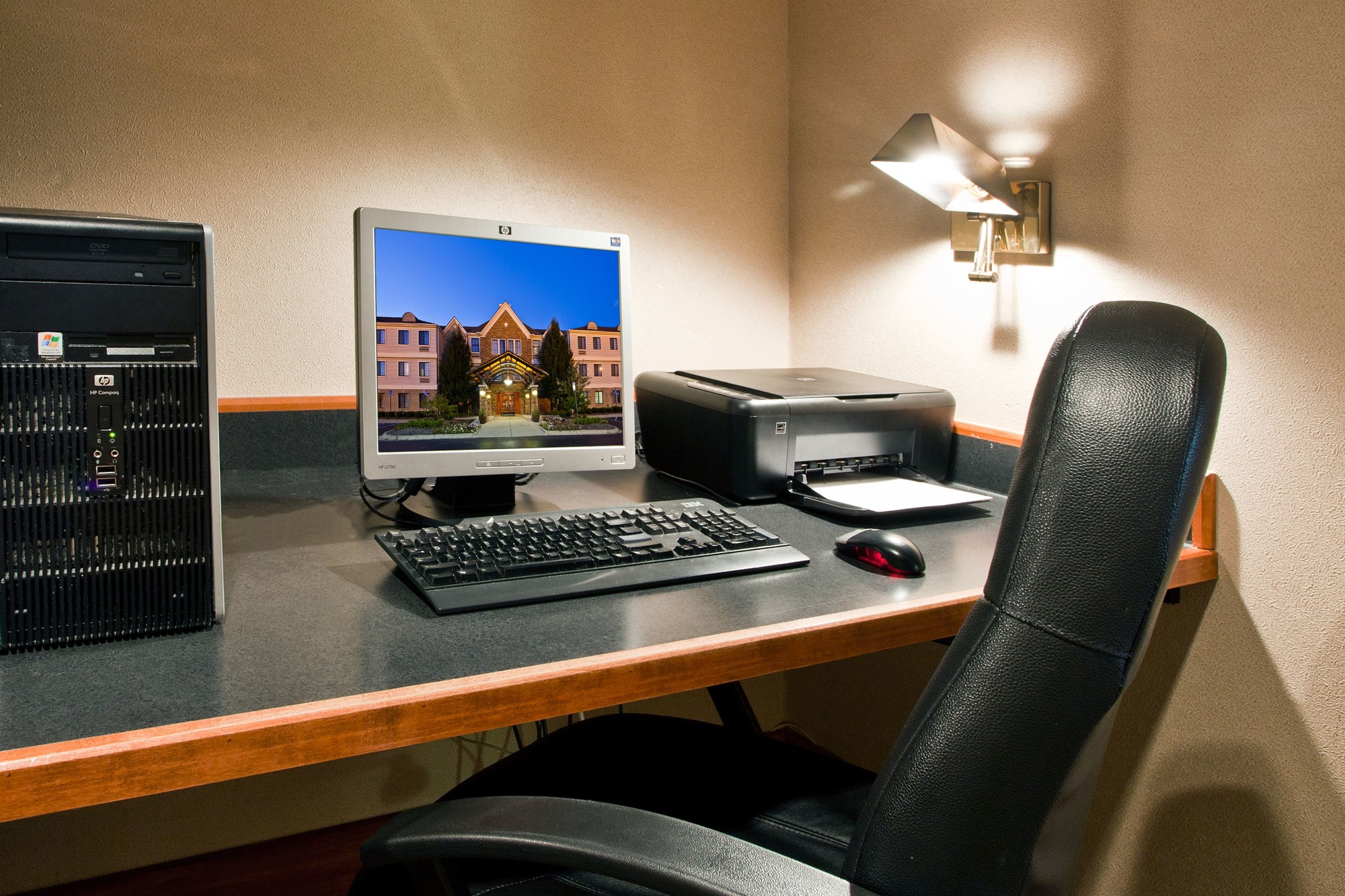 Staybridge Suites Detroit - Utica