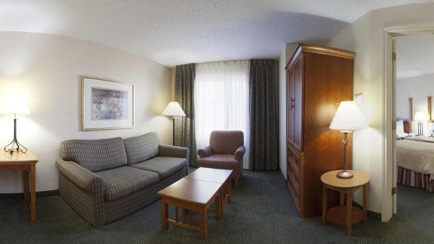 Staybridge Suites Detroit - Utica