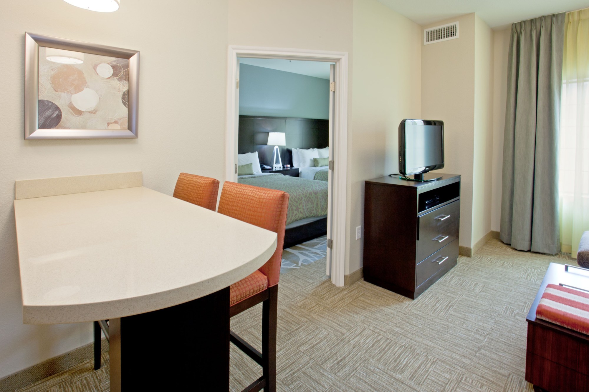 Staybridge Suites Detroit - Utica