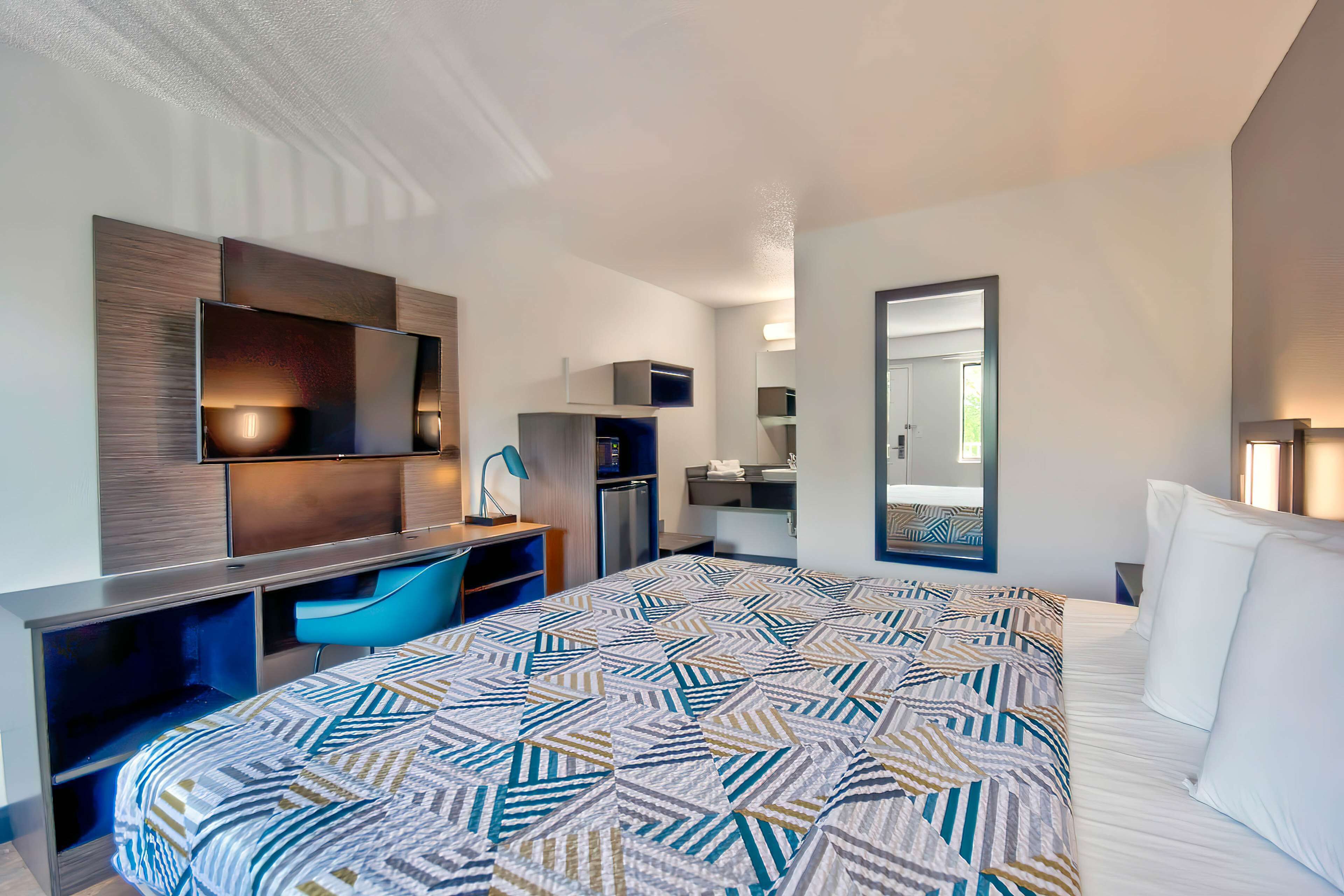 Motel 6 Detroit East Warren