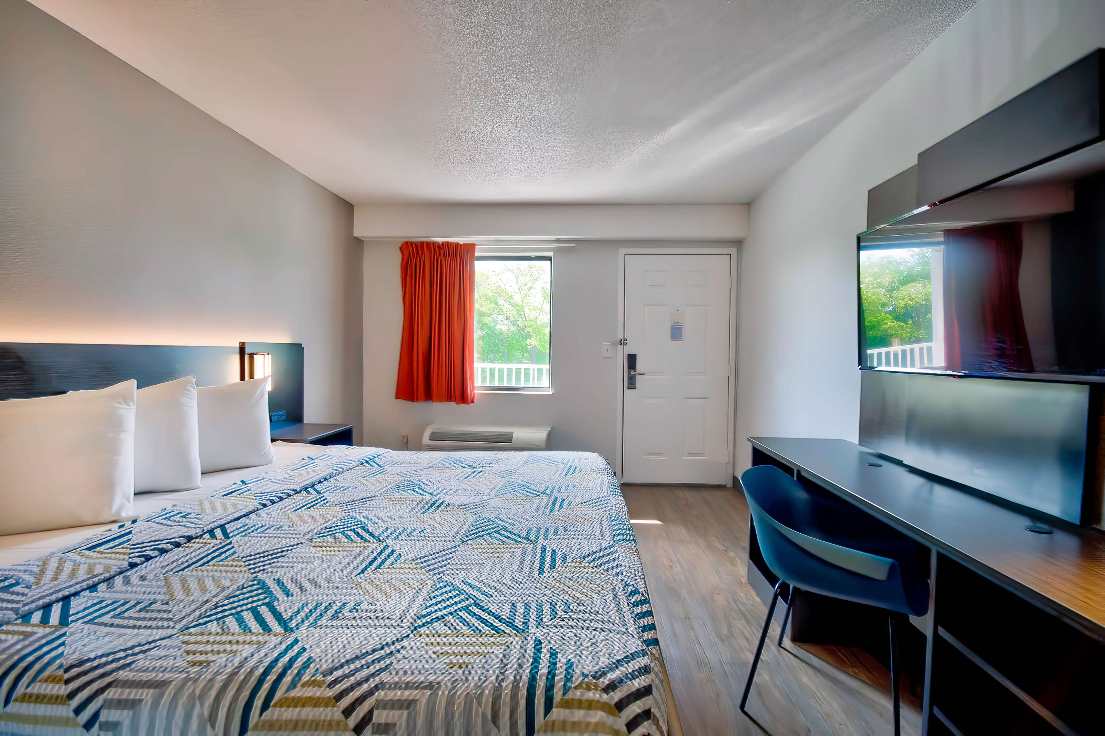 Motel 6 Detroit East Warren