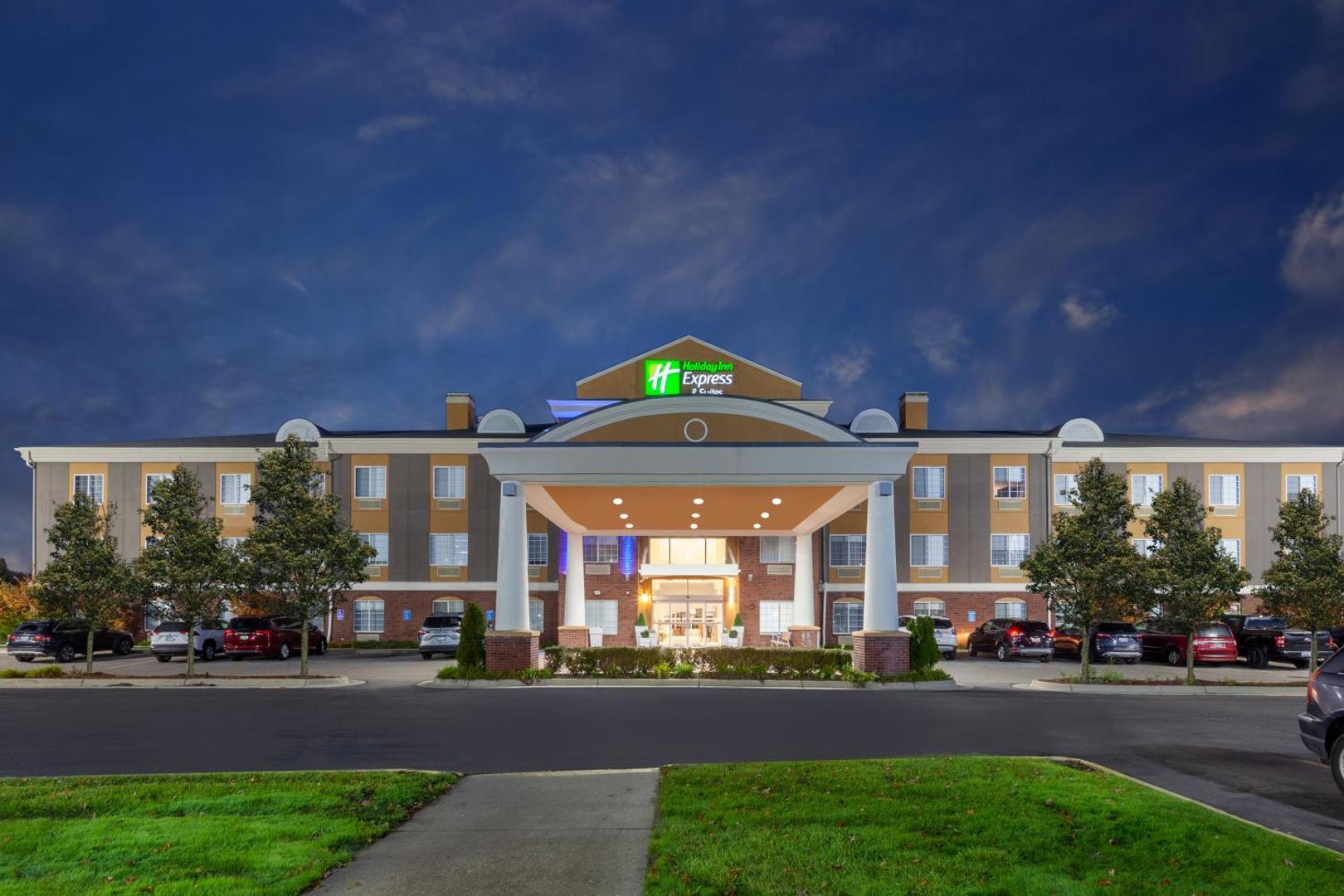 Holiday Inn Express & Suites Woodhaven