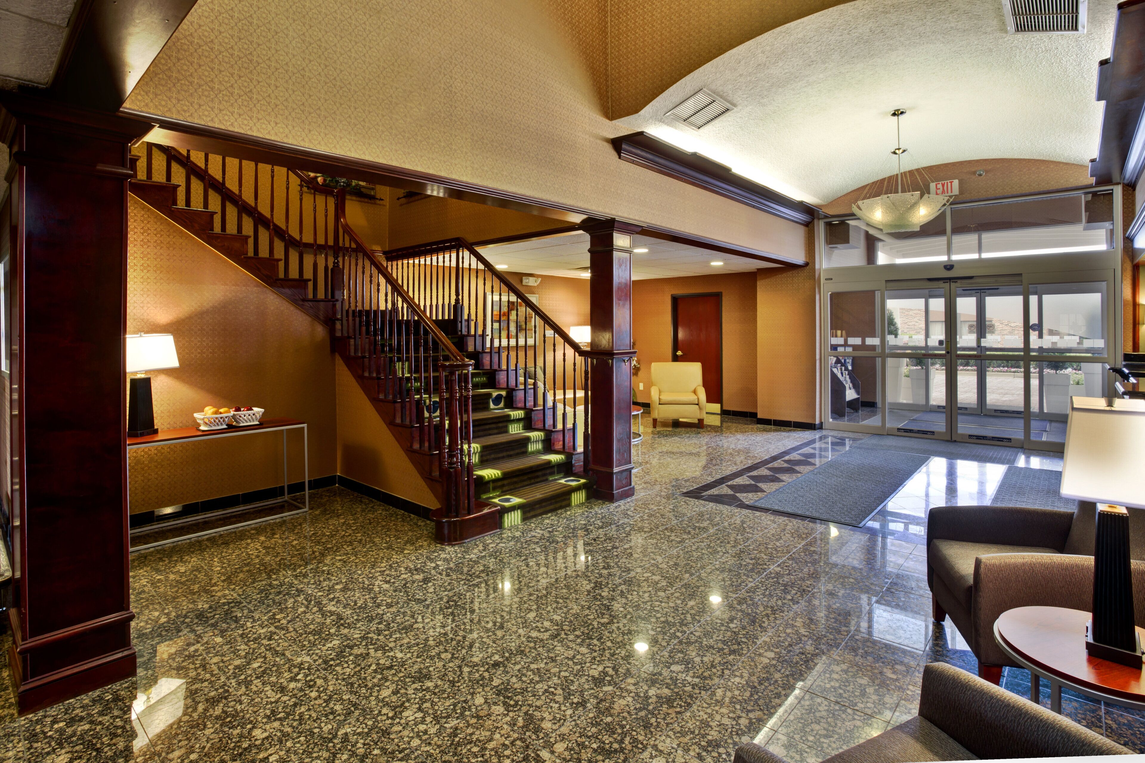 Holiday Inn Express & Suites Woodhaven