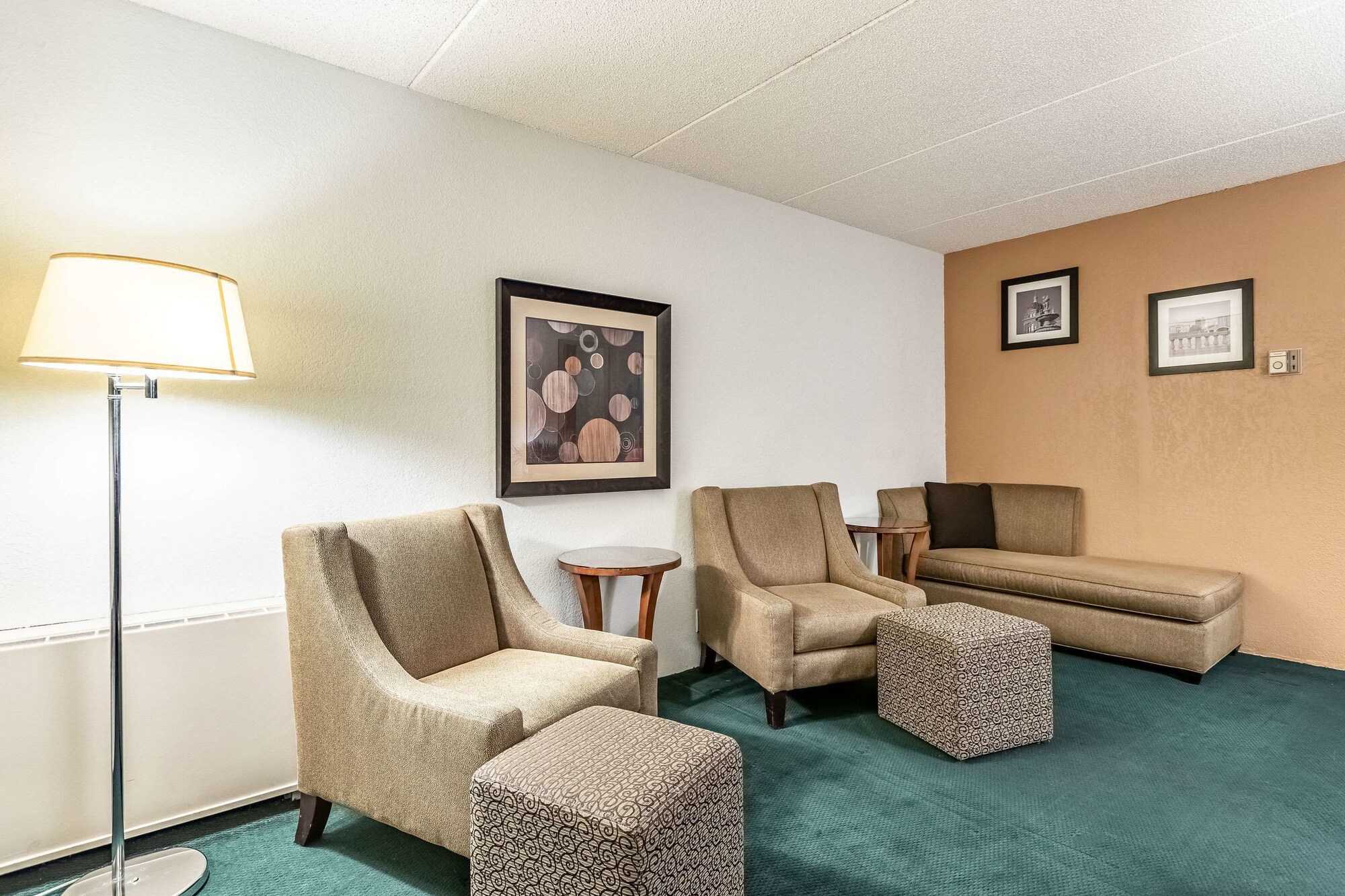 Econo Lodge Albert Lea