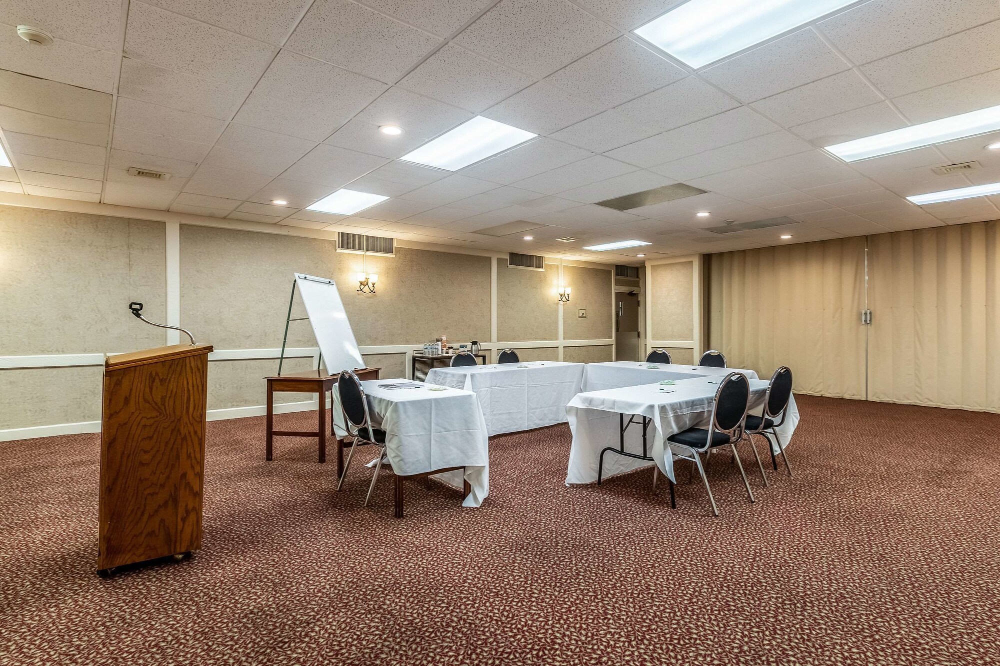 Econo Lodge Albert Lea