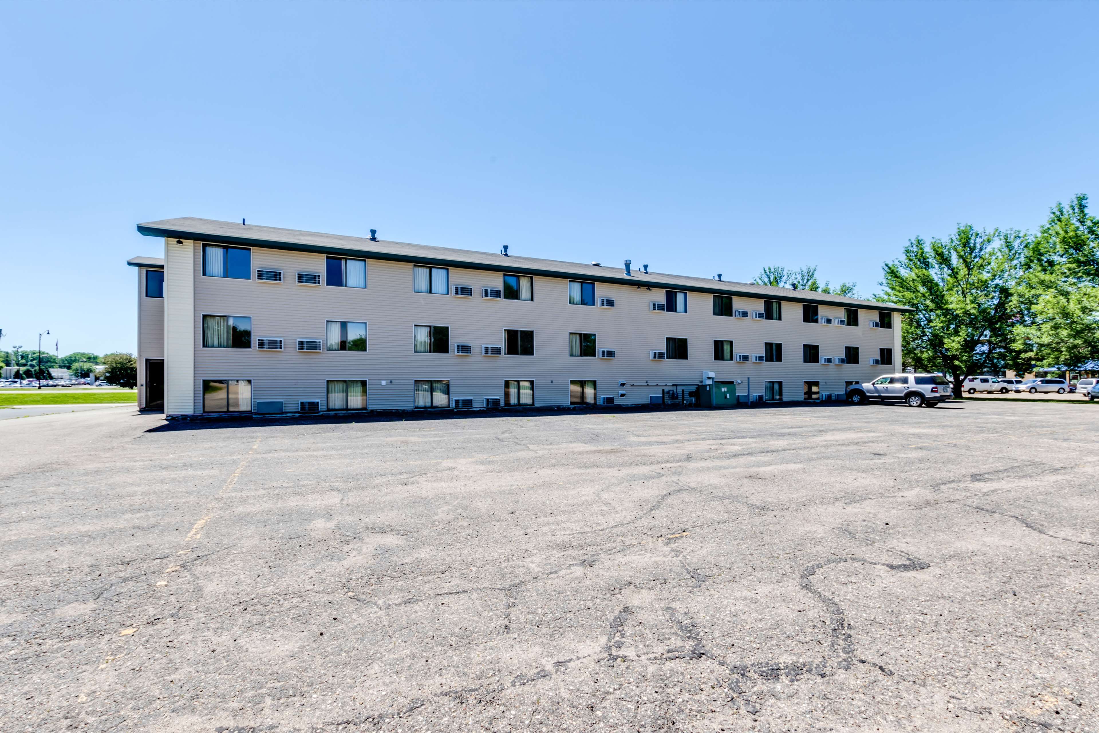 Motel 6 Albert Lea, MN