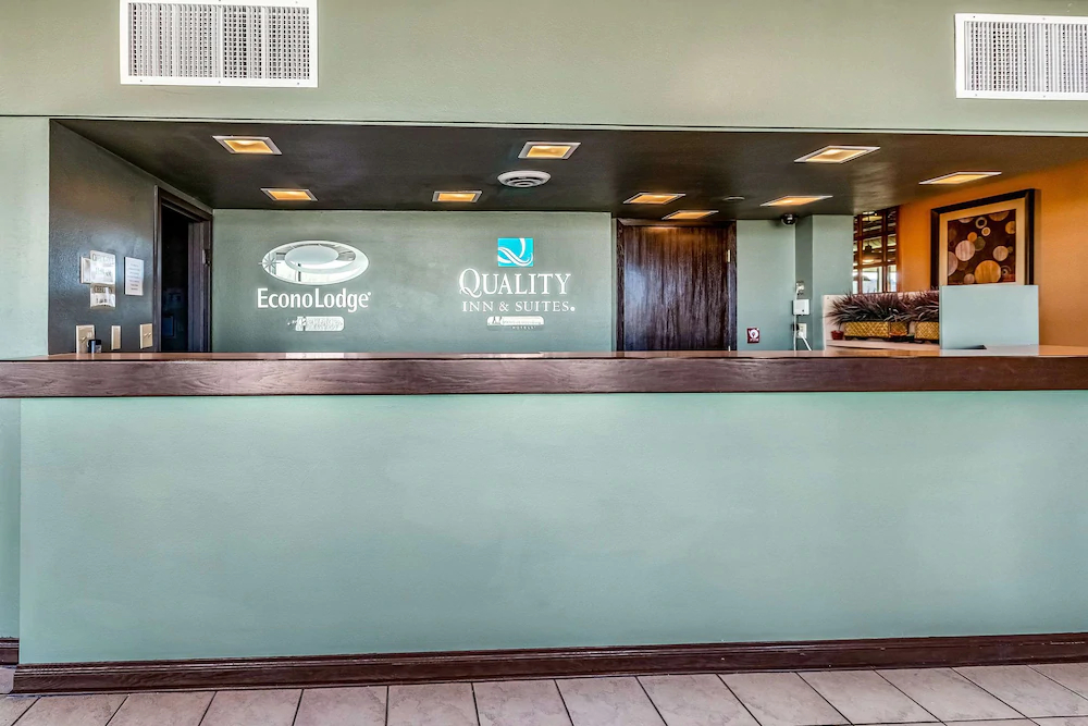 Quality Inn & Suites