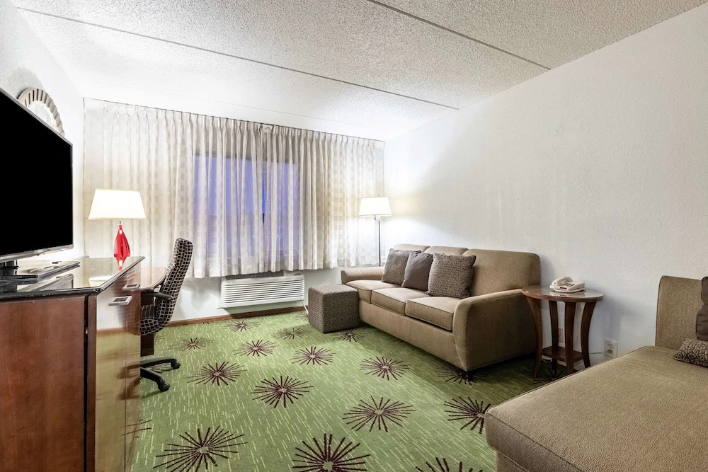 Quality Inn & Suites