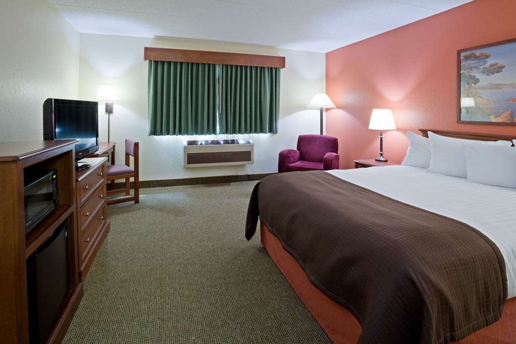 AmericInn by Wyndham Alexandria