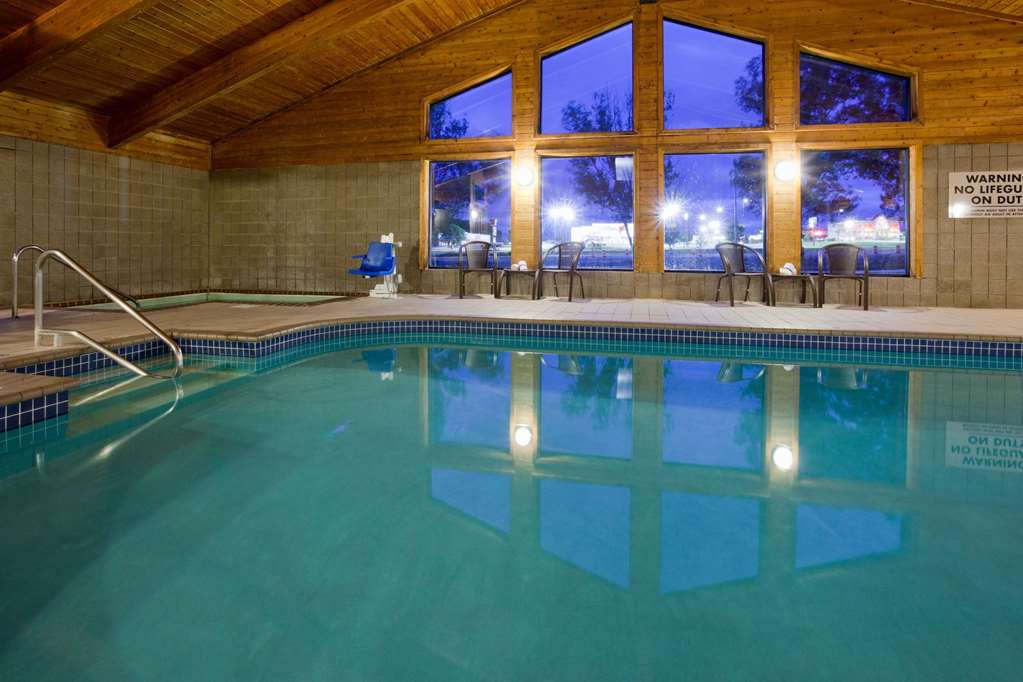AmericInn by Wyndham Alexandria
