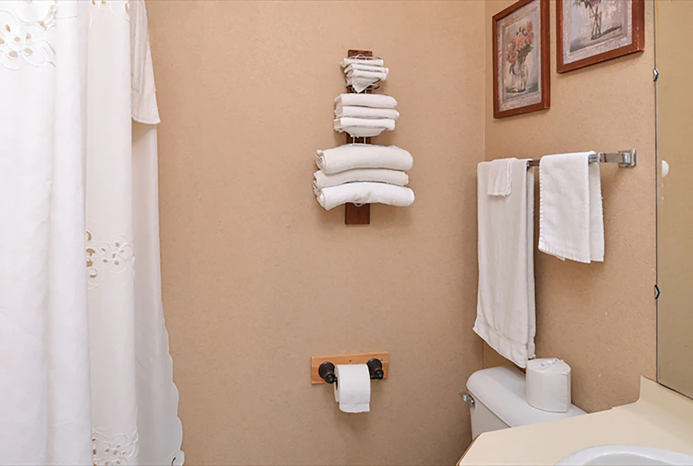 Cruise Inn RV Park & Lodging