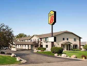 Super 8 by Wyndham Alexandria MN