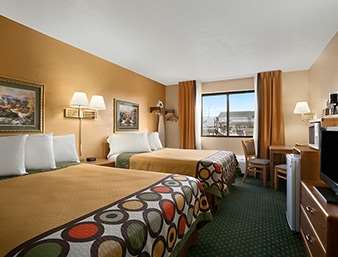 Super 8 by Wyndham Alexandria MN