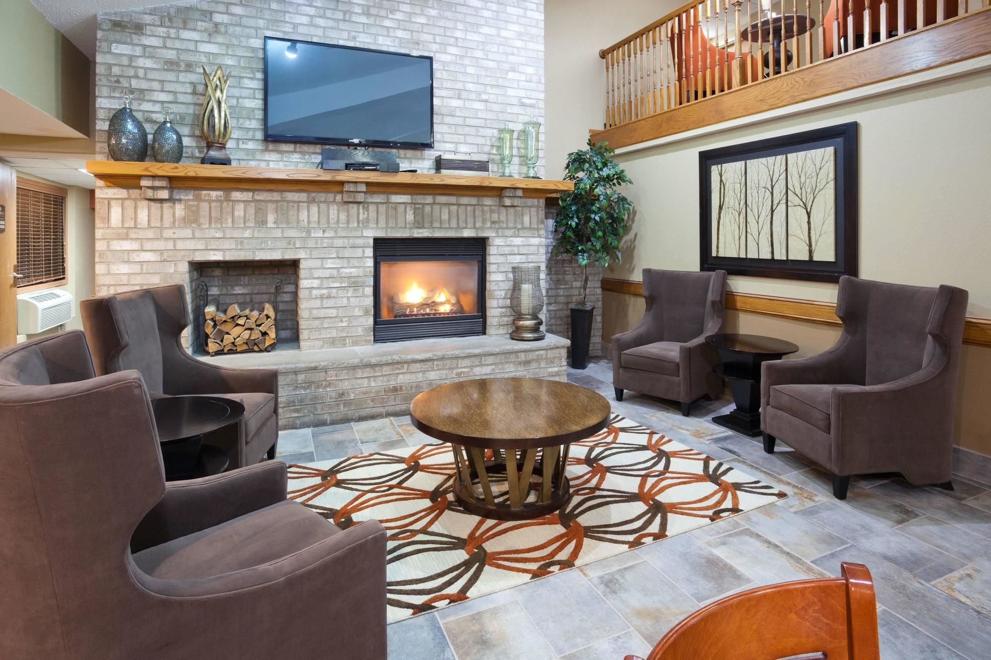 AmericInn by Wyndham Apple Valley