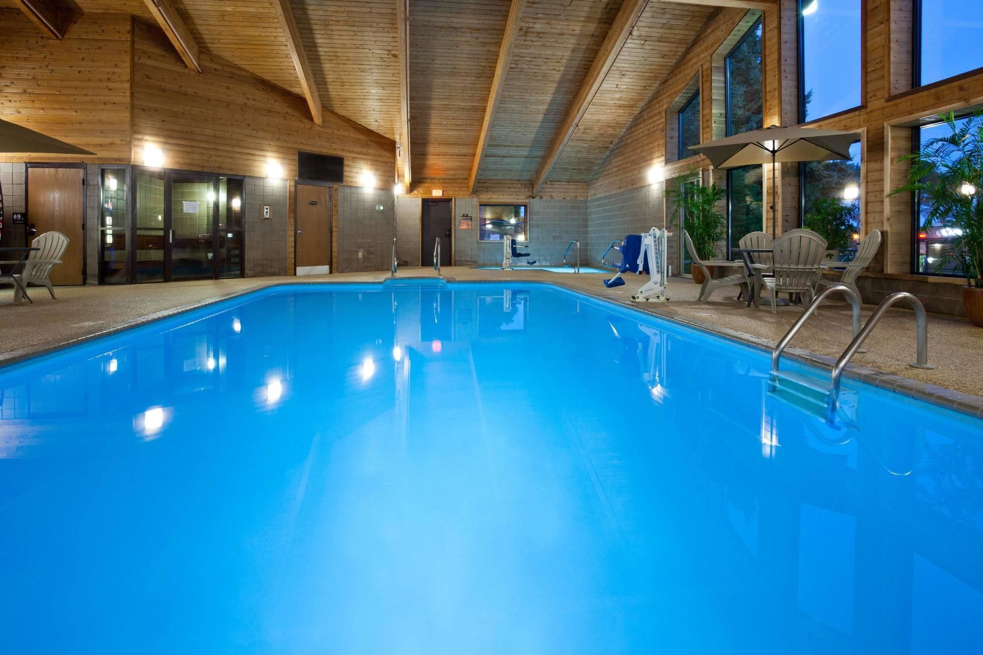 AmericInn by Wyndham Apple Valley
