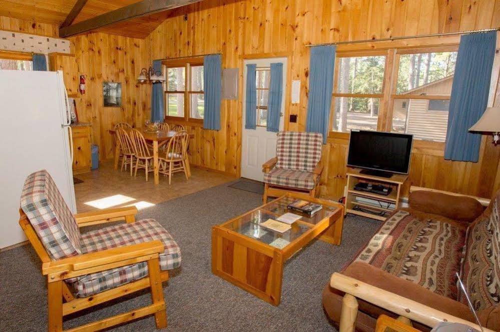 Timber Bay Lodge And Houseboats