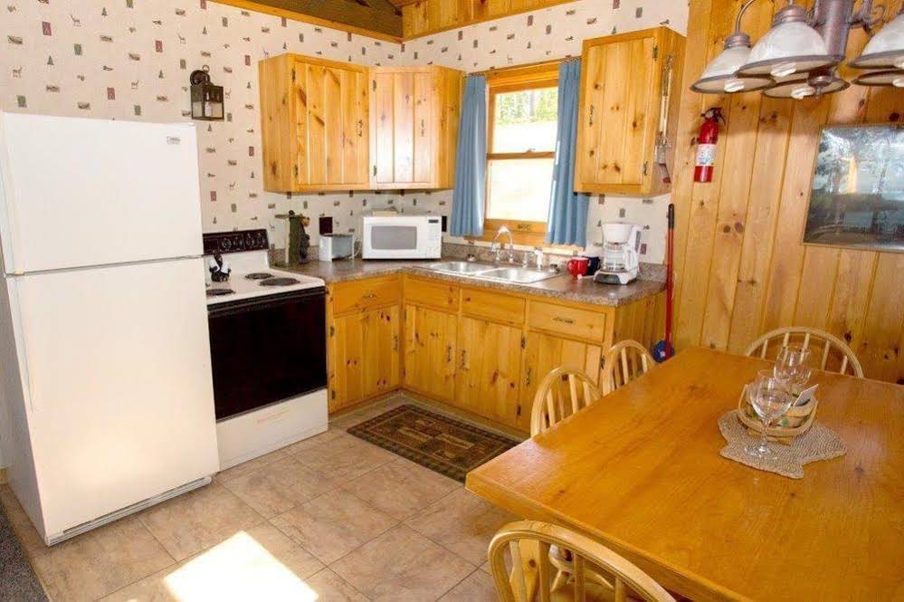 Timber Bay Lodge And Houseboats