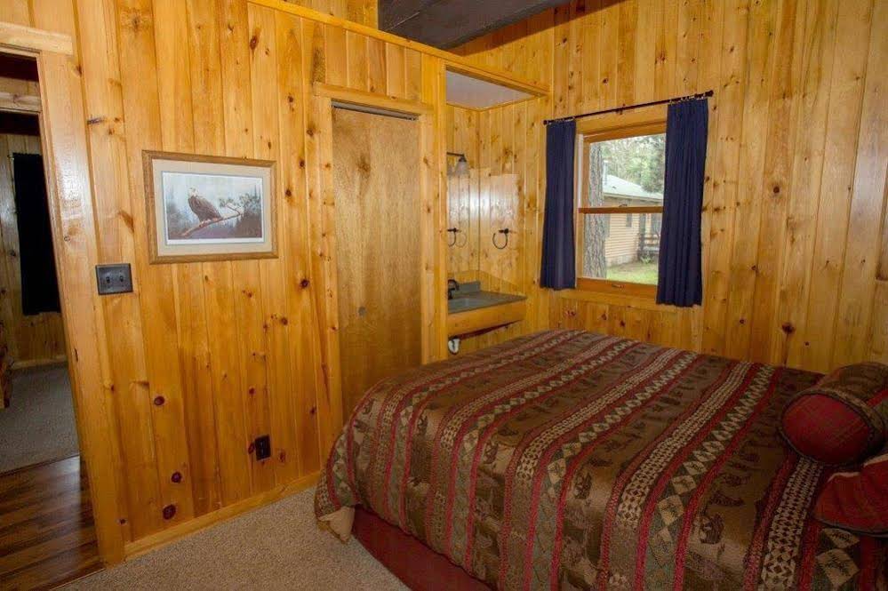 Timber Bay Lodge And Houseboats