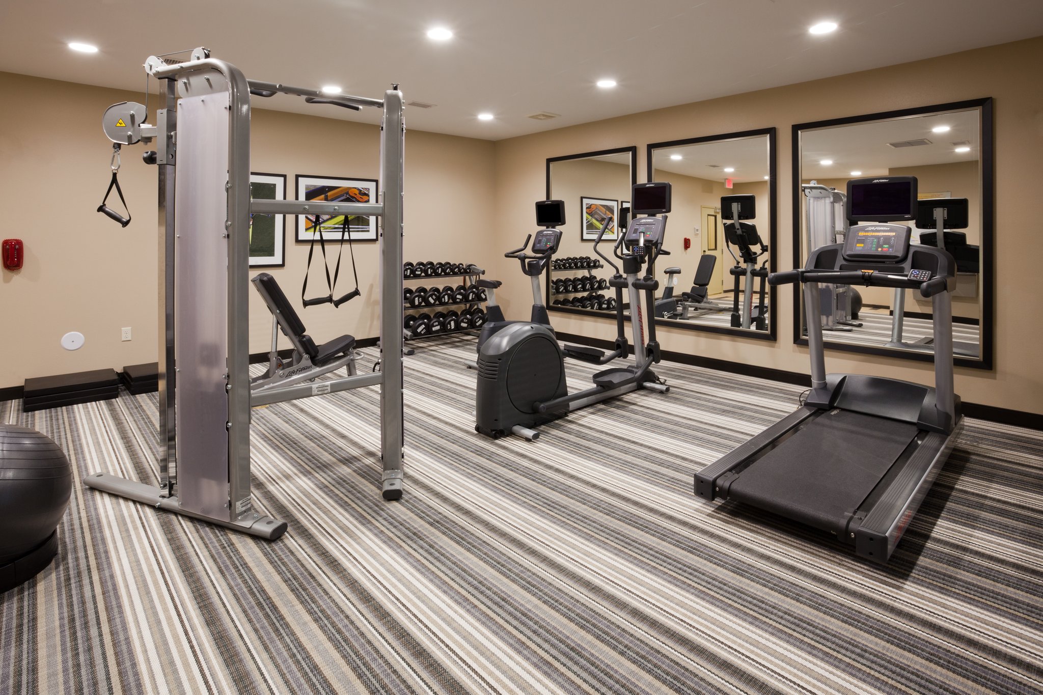 Candlewood Suites Bemidji - Paul Bunyan