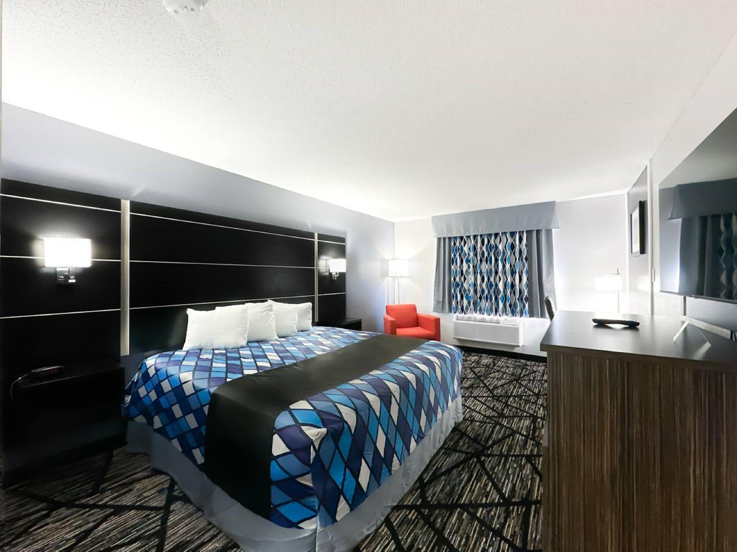 Coratel Inn and Suites Blaine