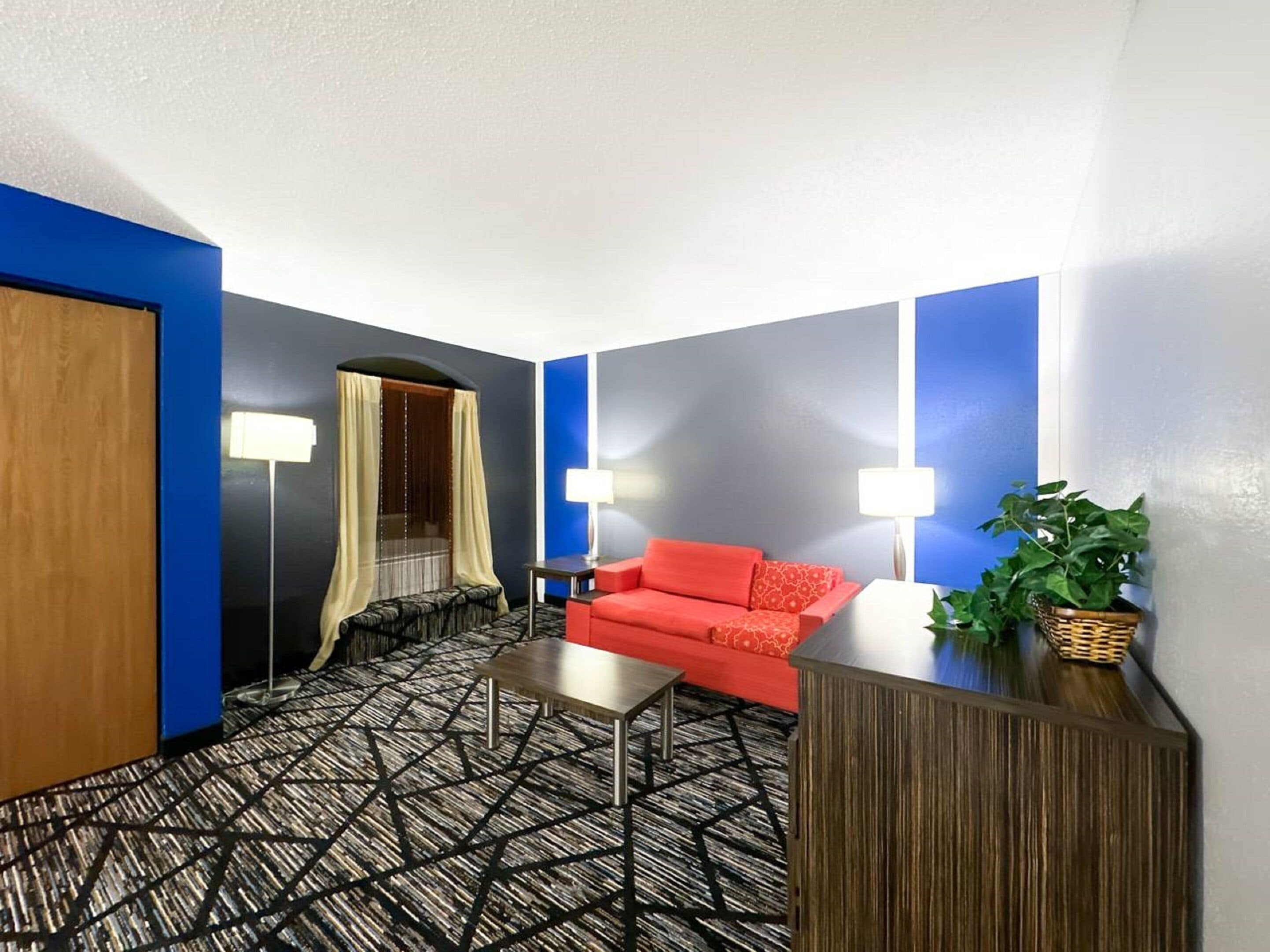 Coratel Inn and Suites Blaine