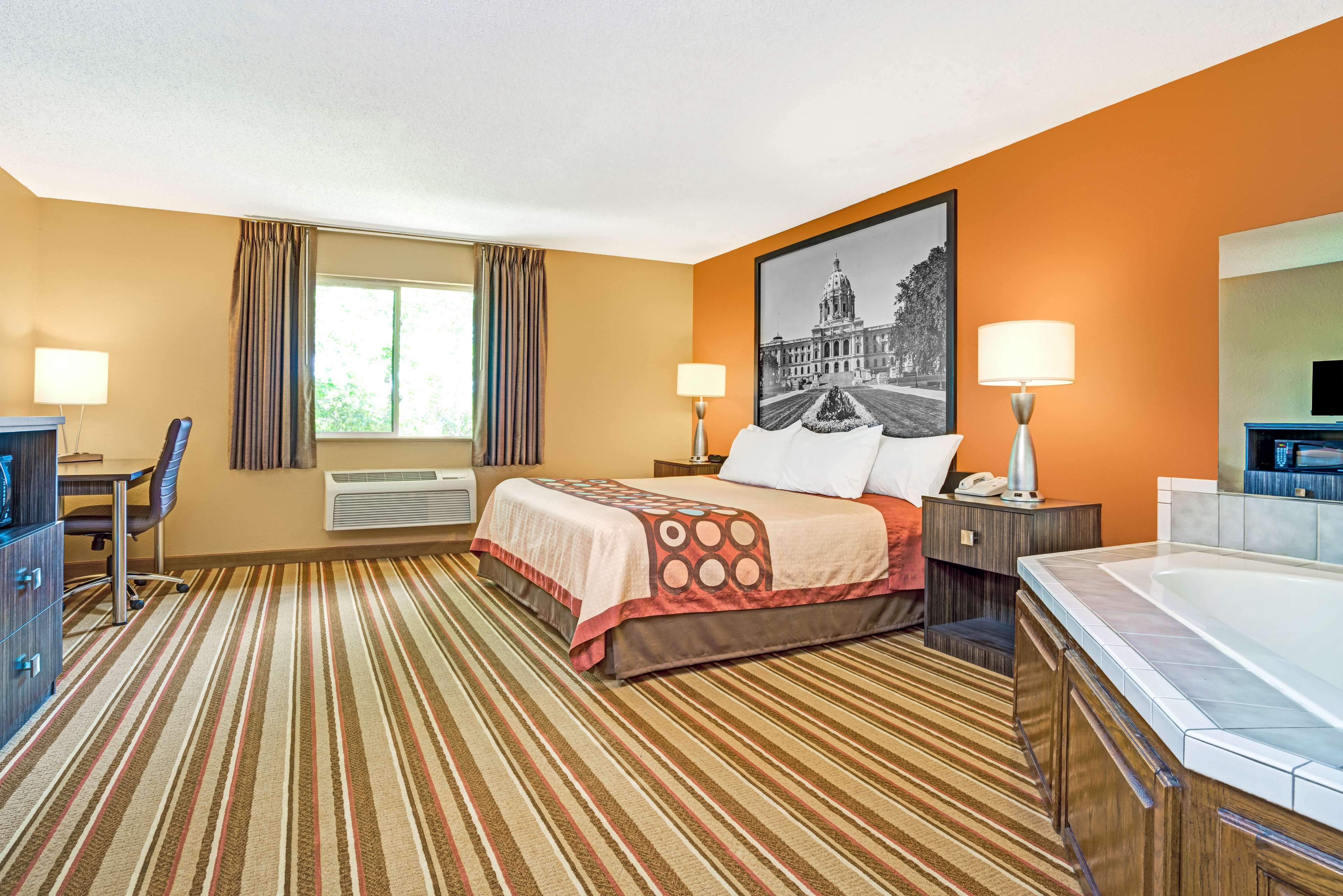 Coratel Inn and Suites Blaine