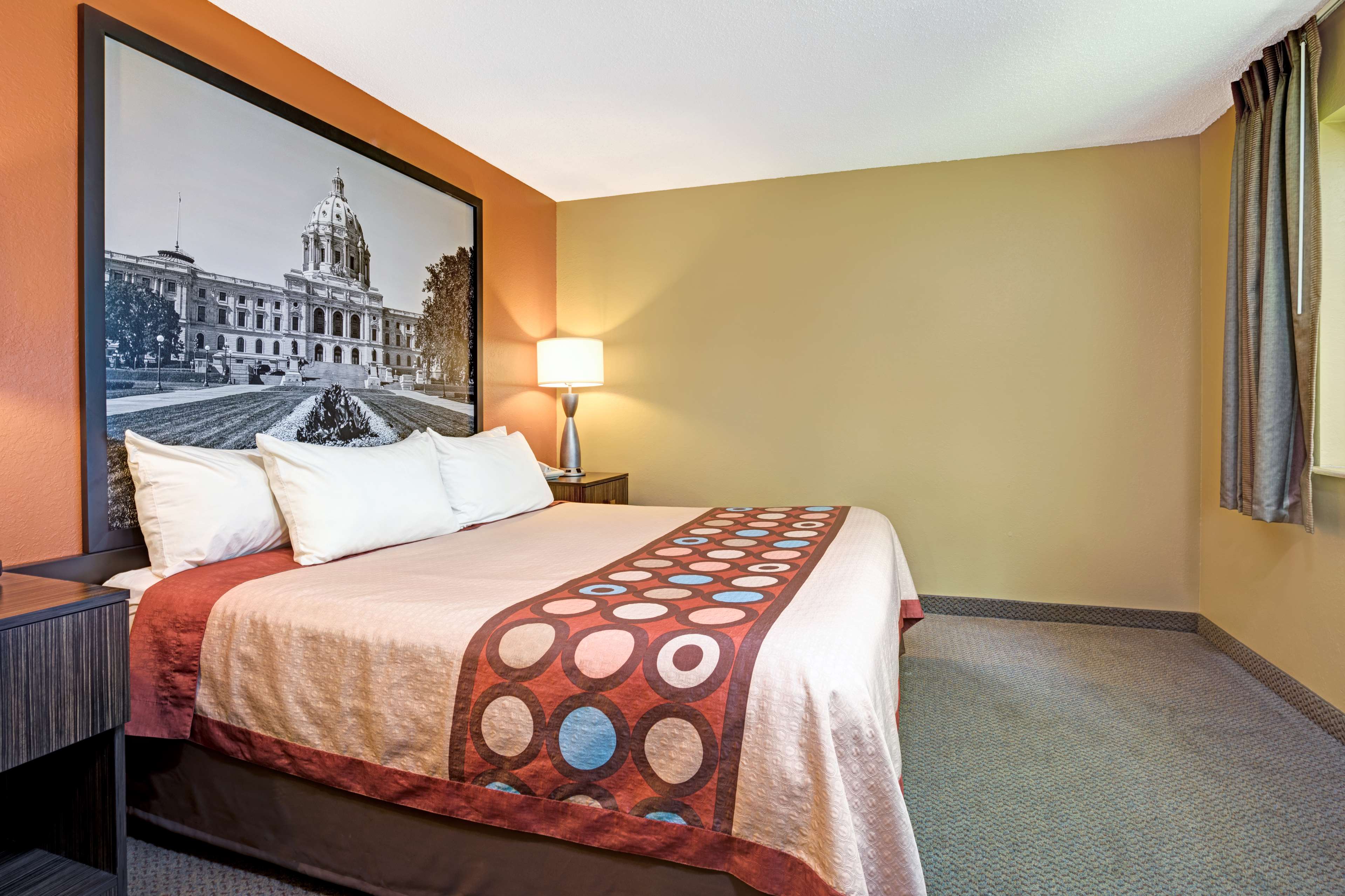 Coratel Inn and Suites Blaine