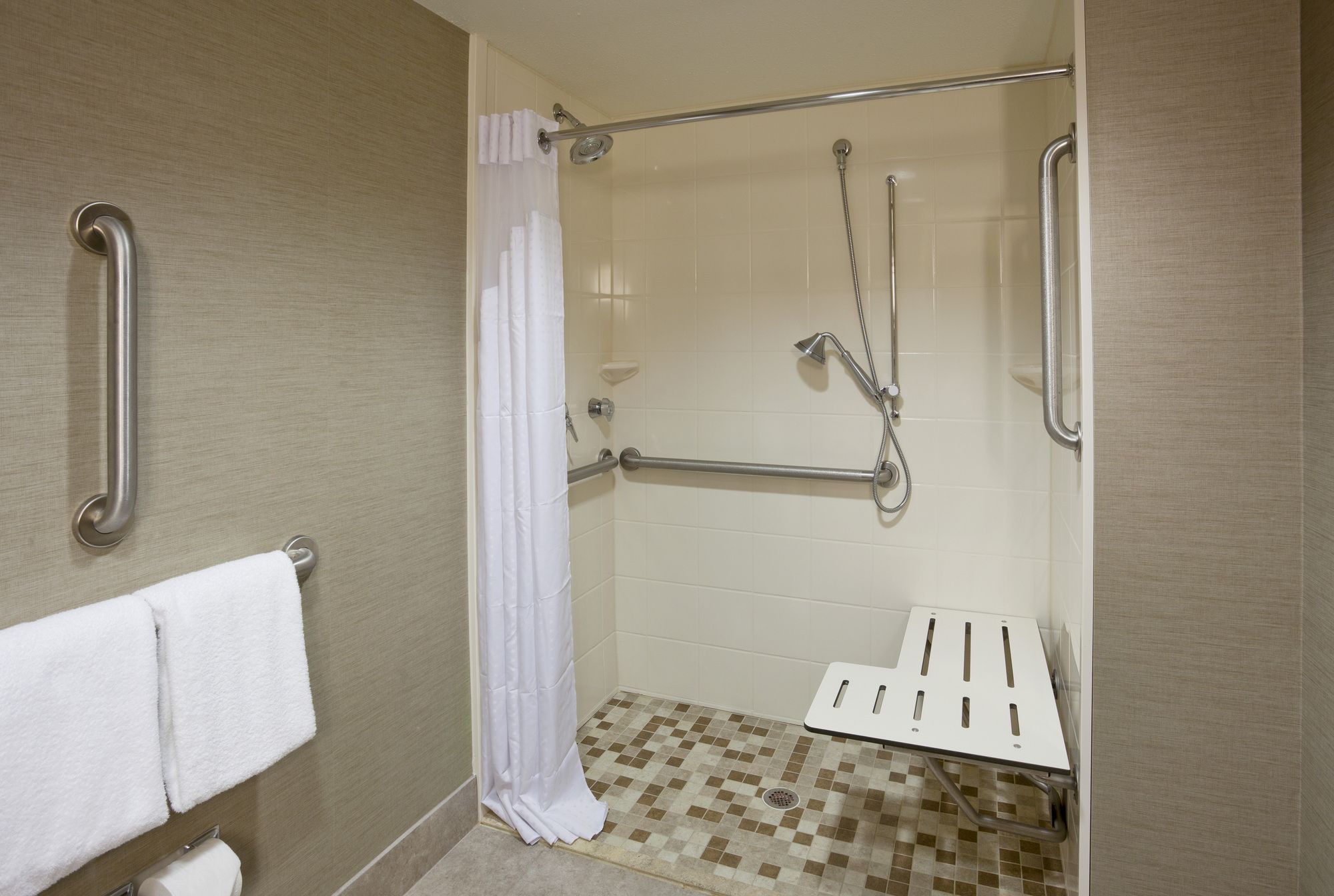 Holiday Inn Express & Suites Bloomington - Minneapolis Airport Area West