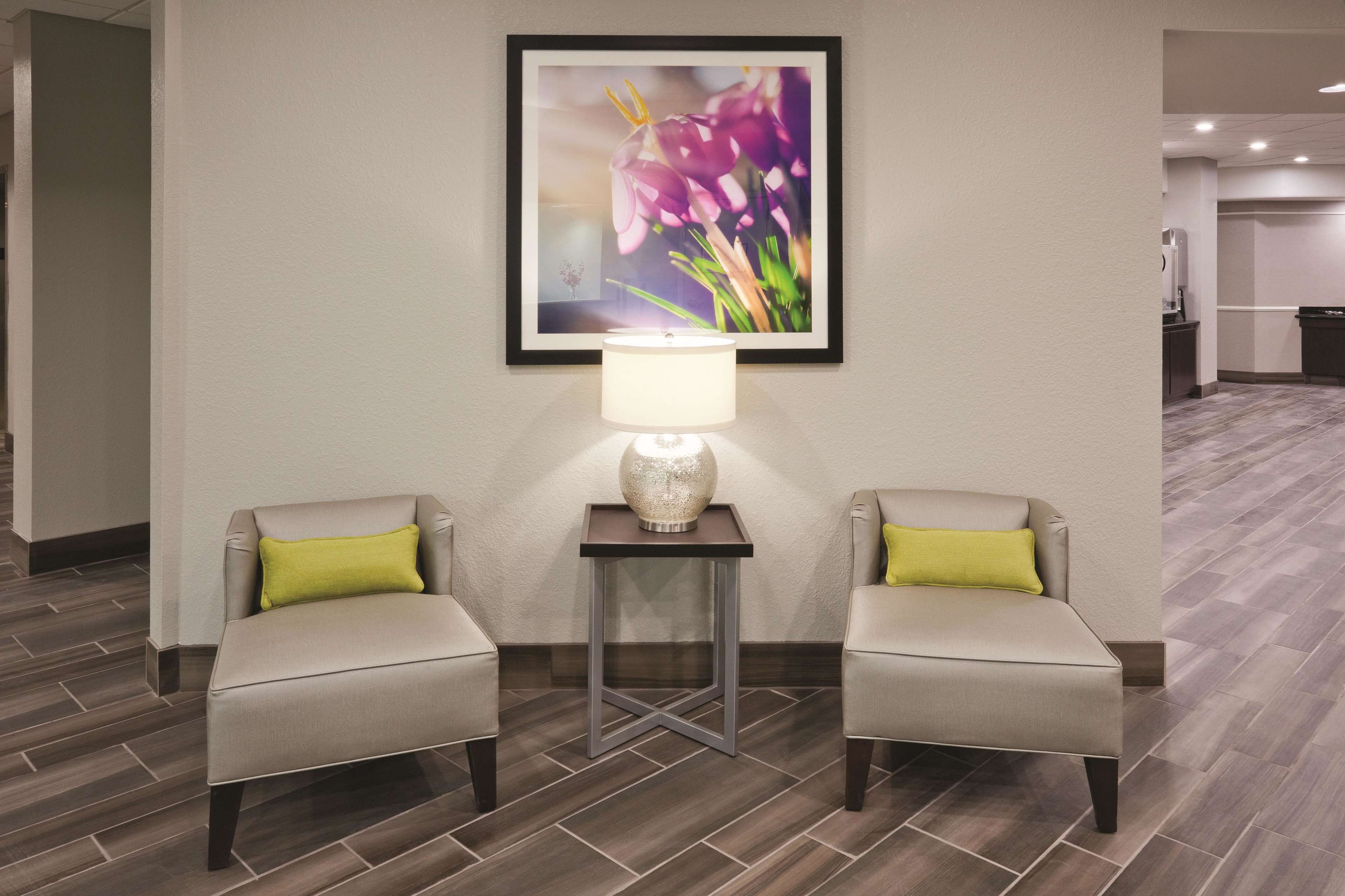 La Quinta Inn & Suites by Wyndham Minneapolis Bloomington W