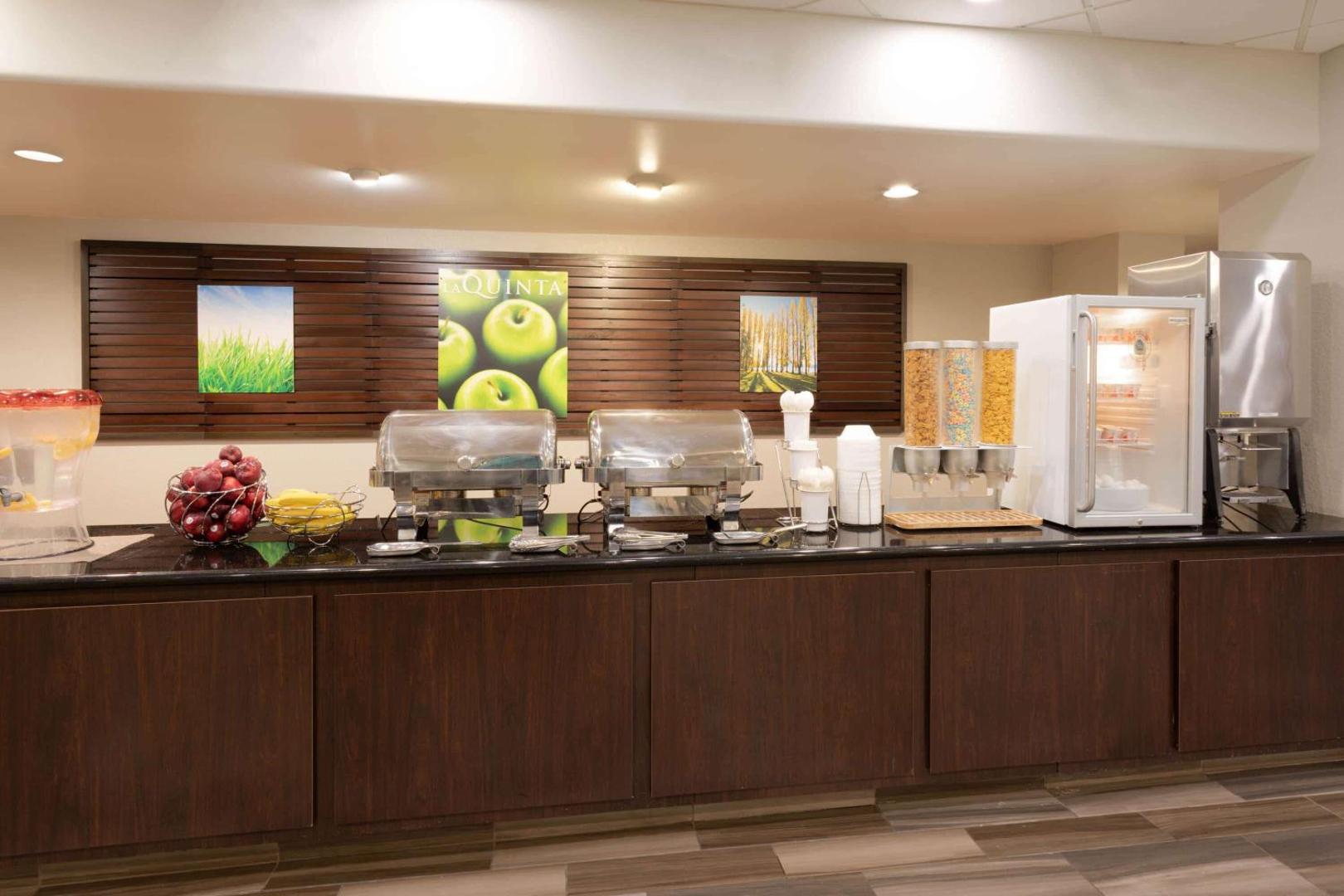 La Quinta Inn & Suites by Wyndham Minneapolis Bloomington W